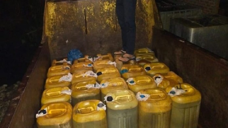 Gudang Solar Ilegal di Aceh Utara Digerebek, Polisi Sita 2 Ton Minyak