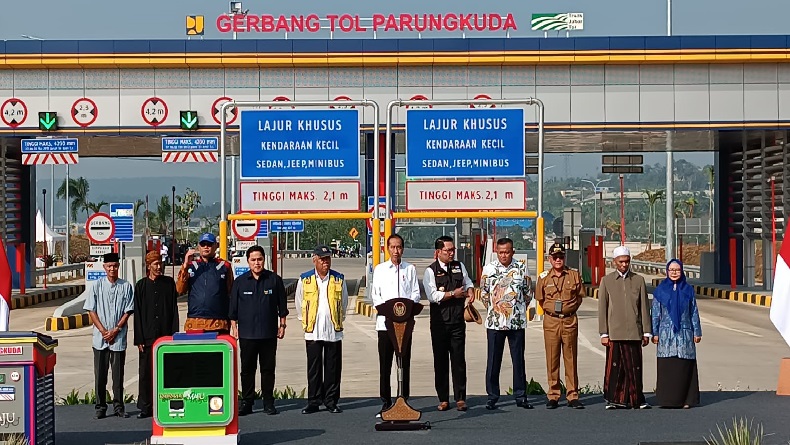 title Presiden Jokowi Resmikan Jalan Tol Bocimi Seksi II, Kado Kemerdekaan ke-78 RI untuk Warga Sukabumi Presiden Jokowi Resmikan Jalan Tol Bocimi Seksi II, Kado Kemerdekaan ke-78 RI untuk Warga Sukabumi