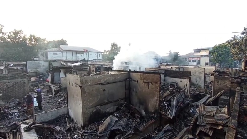 Akibat Kebakaran, Pedagang Pasar Sadang Serang Bandung Rugi Rp1,7 Miliar 