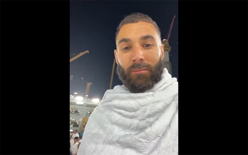 Karim Benzema Umrah Menyusul Sadio Mane ke Tanah Suci - Bagian 3