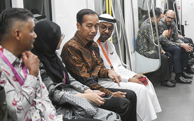 Presiden Jokowi Naik MRT Jakarta Hadiri HUT ke-56 ASEAN - Bagian 1