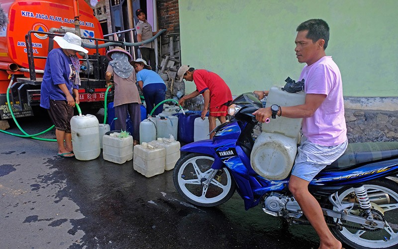 Warga Lereng Gunung Sumbing Sudah Sebulan Kesulitan Air Bersih  - Bagian 2
