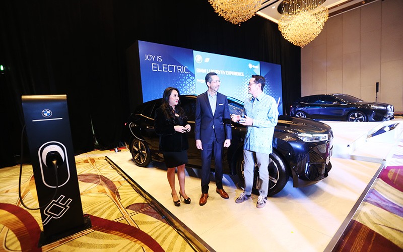 BMW iX, Kendaraan Full Listrik Premium Hadir di Hotel Mewah - Bagian 1