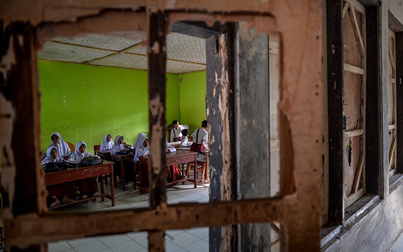 Potret Pendidikan di Pedalaman Cianjur, Sekolah Rusak-Murid Tanpa Sepatu - Bagian 1