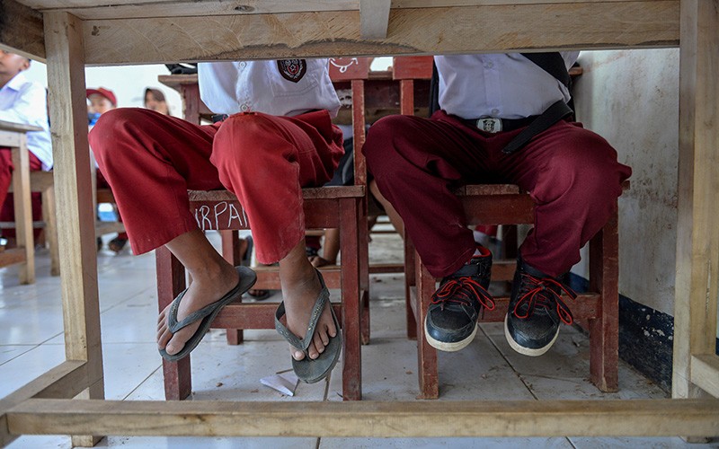 Potret Pendidikan di Pedalaman Cianjur, Sekolah Rusak-Murid Tanpa Sepatu - Bagian 2