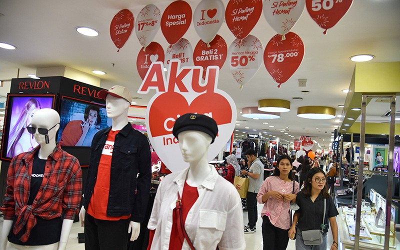 Pusat Perbelanjaan Bikin Program Diskon HUT RI hingga 70 Persen - Bagian 2