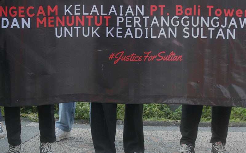 Unjuk Rasa Tuntut Keadilan bagi Korban Kecelakaan Terjerat Kabel Fiber Optik - Bagian 2