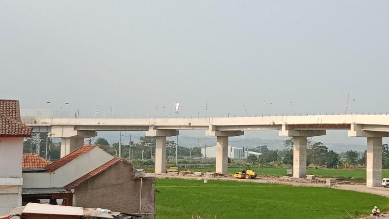 title Jembatan Akses Tegalluar Bandung Rampung Dibuat, KCIC Uji Coba Awal September Jembatan Akses Tegalluar Bandung Rampung Dibuat, KCIC Uji Coba Awal September