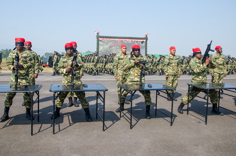 Keterampilan Komponen Cadangan Bongkar Pasang Senjata dengan Mata Tertutup - Bagian 1