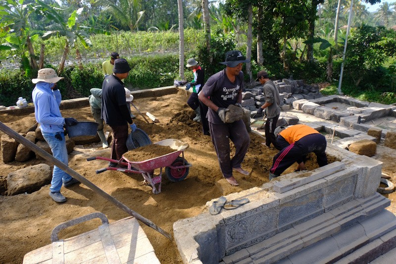 Candi Lumbung Dipindah, Tahun 2011 Dievakuasi akibat Lahar Gunung Merapi - Bagian 2