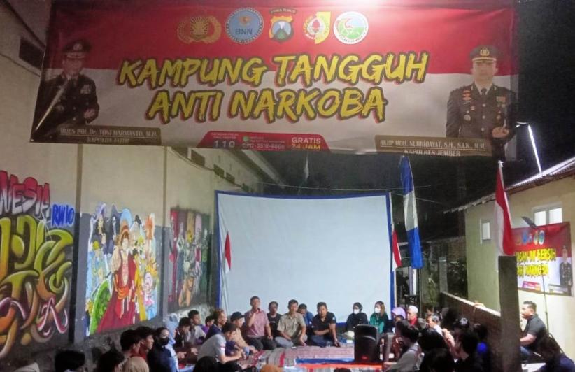 title Lingkungan Lawgriez Jember Lor Dikukuhkan Jadi Kampung Tangguh Anti Narkoba, Upaya Polisi Libatkan Warga Cegah Peredaran Narkotika Lingkungan Lawgriez Jember Lor Dikukuhkan Jadi Kampung Tangguh Anti Narkoba, Upaya Polisi Libatkan Warga Cegah Peredaran Narkotika