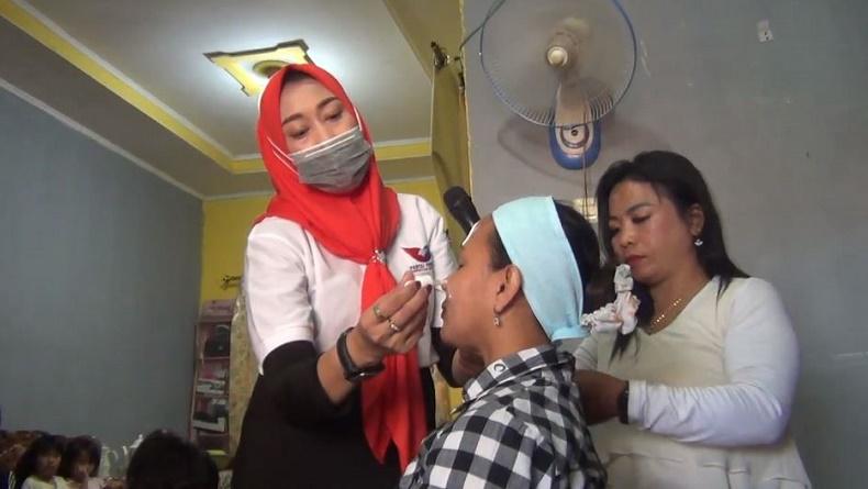 Kartini Partai Perindo Beri Pelatihan Makeup Artist di Palembang, Para Ibu-Ibu Antusias