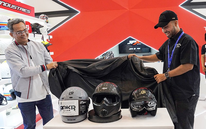 Helm Karya Anak Bangsa, JP Industries Luncurkan 5 Produk Baru di GIIAS 2023 - Bagian 2