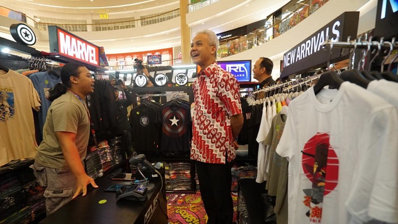 Ganjar Pranowo Ajak Warga Datangi Jateng Great Sale 2023 : Banyak Diskon