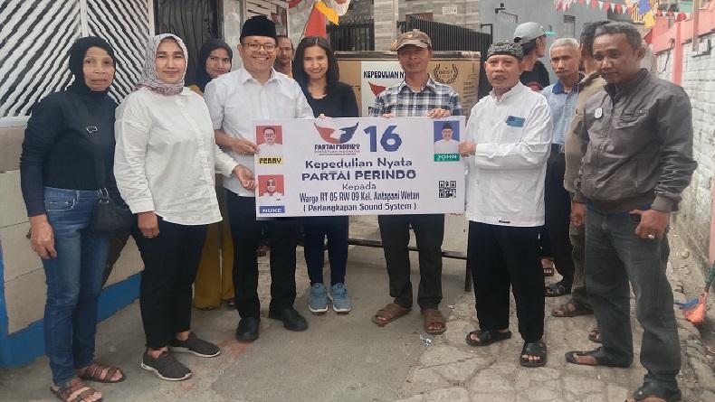 title Bacaleg Partai Perindo Bantu Sound System kepada Warga Antapani Wetan Bandung Bacaleg Partai Perindo Bantu Sound System kepada Warga Antapani Wetan Bandung