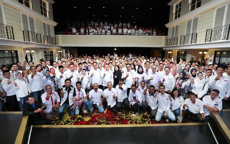 HT Pimpin Konsolidasi Partai Perindo se-DKI & Banten : Optimistis Raih 2 Digit, Jangan Gentar! - Bagian 4