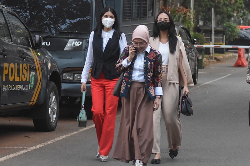 Kasus Foto Tanpa Busana, 7 Finalis Miss Universe Indonesia 2023 Diperiksa Polisi - Bagian 3