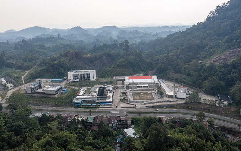 Pasar Entikong Sepi Pembeli, Banyak Lapak Pedagang Gulung Tikar - Bagian 4