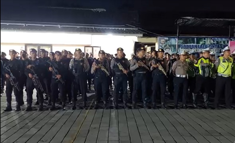 Polres Mataram Gelar Patroli Buntut Keributan 2 Kelompok Warga, Puluhan Senjata Diamankan  