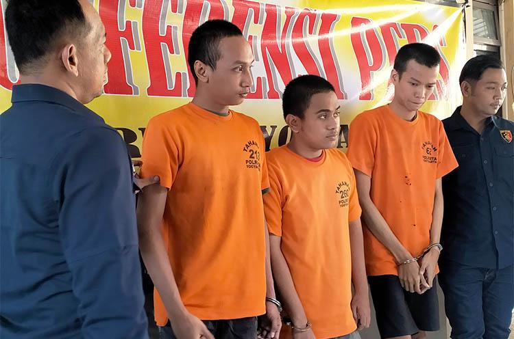 Merasa Dipelototi, 5 Remaja Jogja Keroyok Pengguna Jalan