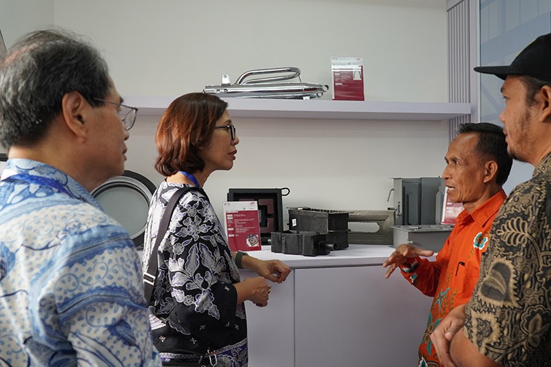 Astra melalui YDBA Hadirkan 32 Produk UMKM Binaan dalam 7 Zona di GIIAS 2023 - Bagian 4