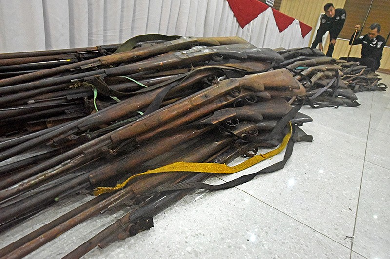 Tumpukan Senjata Api Pemburu Badak Jawa dan Hewan Dilindungi di Ujung Kulon - Bagian 1