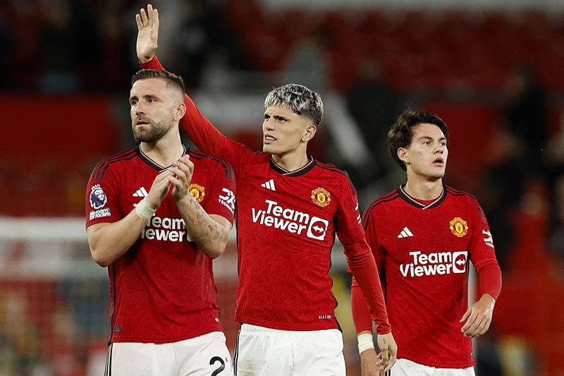 Hasil Liga Inggris MU vs Wolves, Gol Varane Bawa Setan Merah Menang 1-0 - Bagian 4