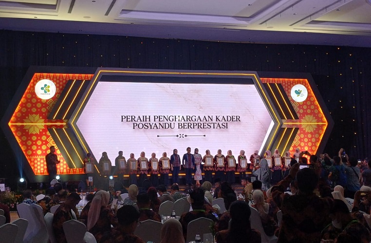 title Pemkab Batanghari Raih Penghargaan Tenaga Kesehatan Teladan dari Kemenkes Pemkab Batanghari Raih Penghargaan Tenaga Kesehatan Teladan dari Kemenkes
