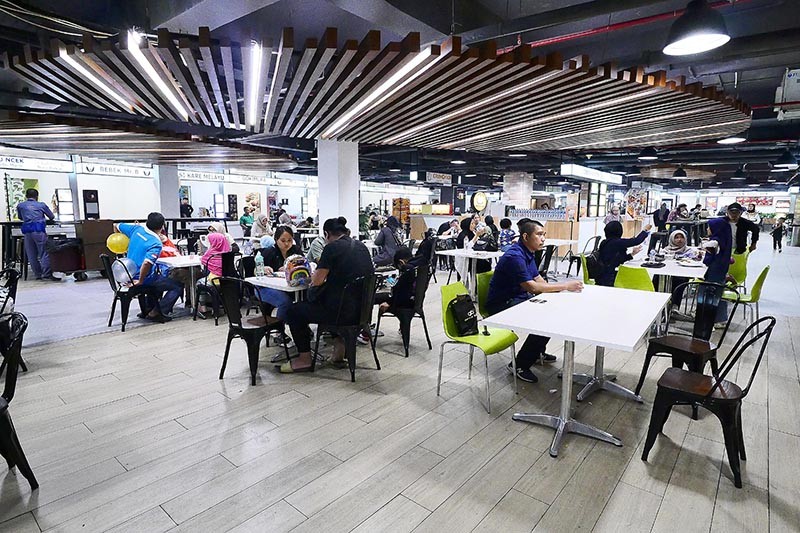 Tampilan Terbaru Pusat Perbelanjaan Legendaris Bandung Indah Plaza usai Renovasi - Bagian 3