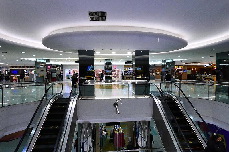 Tampilan Terbaru Pusat Perbelanjaan Legendaris Bandung Indah Plaza usai Renovasi - Bagian 1