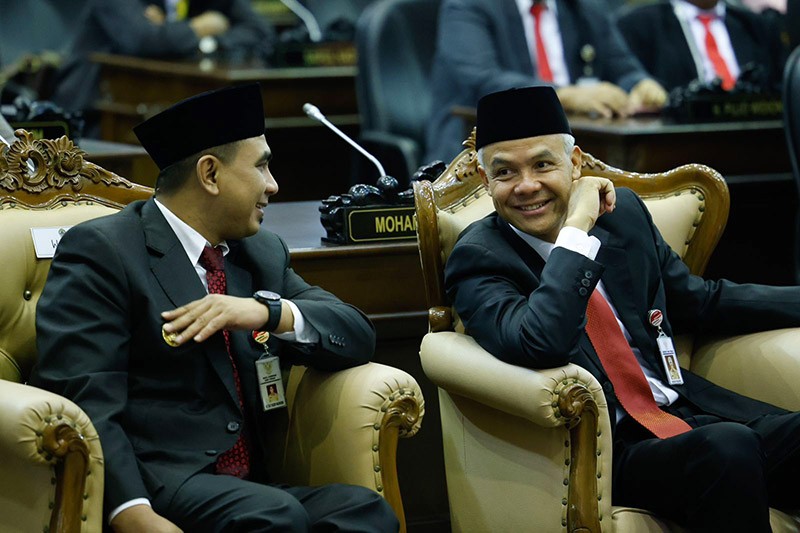 Ganjar Siap ‘Lari Marathon’ Lanjutkan Kerja Besar Jokowi Menuju Indonesia Emas 2045 - Bagian 3