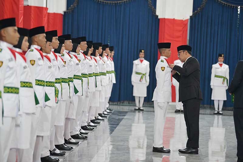 36 Anggota Paskibraka Jawa Barat Dikukuhkan Ridwan Kamil - Bagian 1