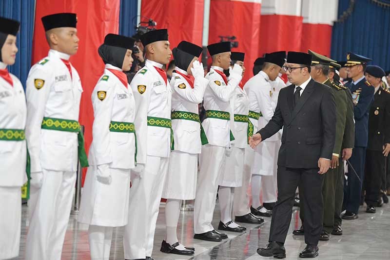 36 Anggota Paskibraka Jawa Barat Dikukuhkan Ridwan Kamil - Bagian 2