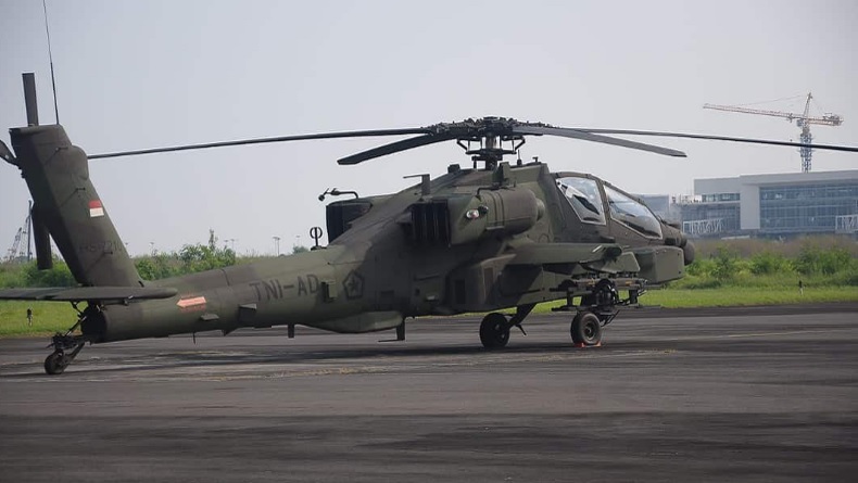 title Kecanggihan Helikopter AH-64 Apache TNI AD Tim Pengibar Bendera Merah Putih di Langit Istana Kecanggihan Helikopter AH-64 Apache TNI AD Tim Pengibar Bendera Merah Putih di Langit Istana