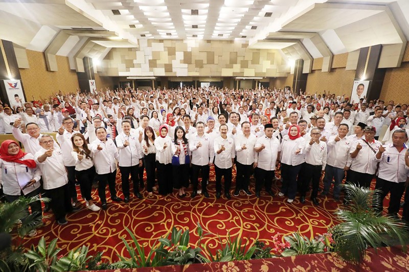 Panaskan Mesin Partai di Jabar, HT Ungkap Alasan Perindo Kerap Bagikan Gerobak UMKM - Bagian 4