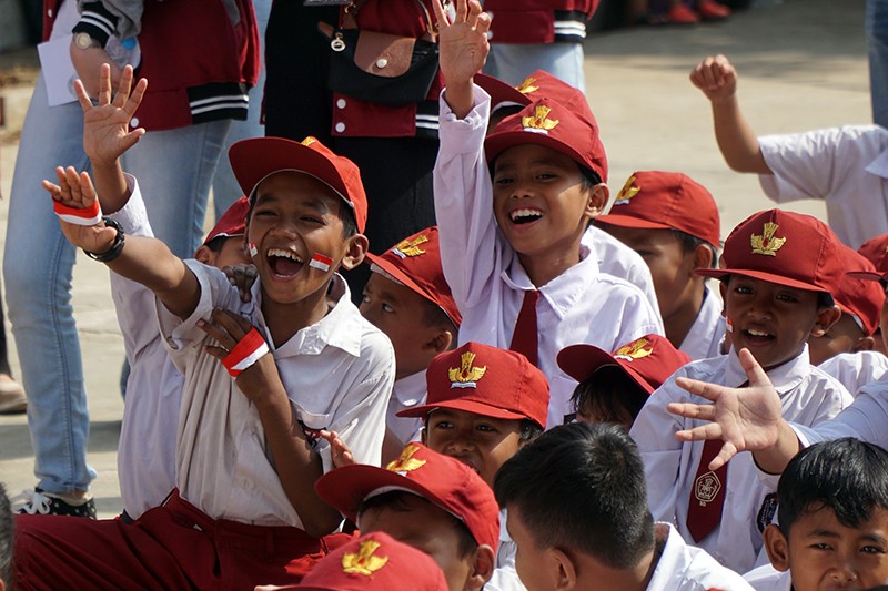 Merdeka Belajar, Merdeka dari Sampah: Arya Noble Group Rayakan HUT RI bersama Anak-anak di Bantargebang - Bagian 3