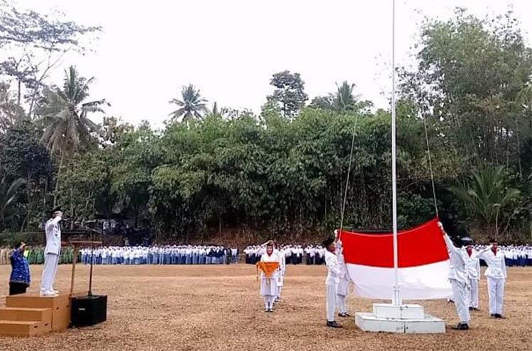 Upacara HUT Ke-78 Kemerdekaan di Kulonprogo Diguyur Hujan Deras, Peserta Tetap Semangat