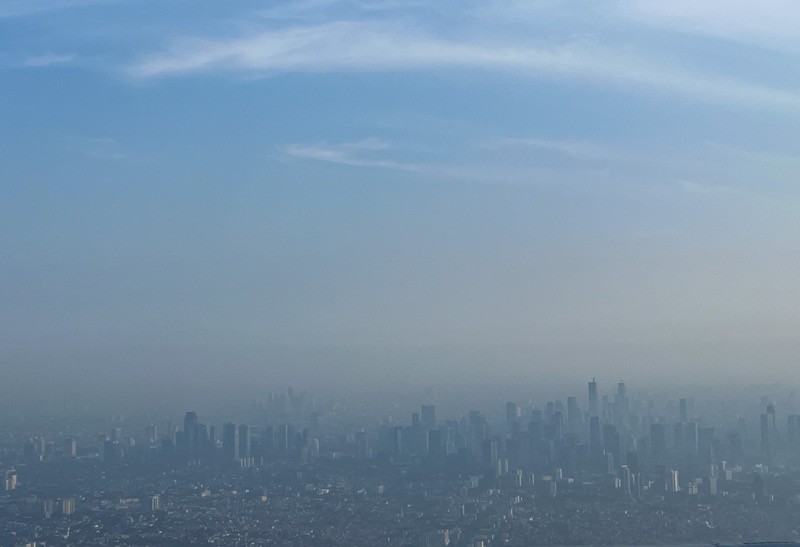 Suasana Jakarta Diselimuti Polusi Udara pada Jumat Pagi - Bagian 2
