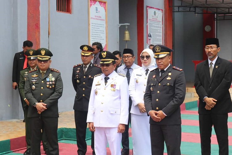 Pemberian Remisi WBP, Bupati dan Wakil Bupati Pasangkayu Disambut Tarian Adat