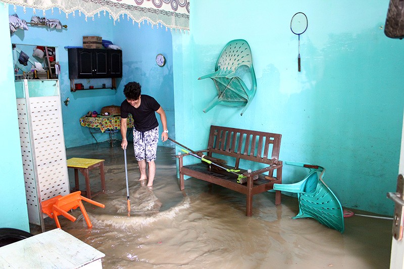 Curah Hujan Tinggi, Kota Medan Banjir hingga Permukiman - Bagian 2