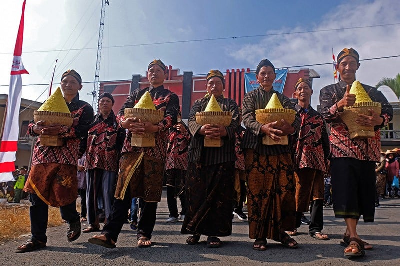 Tradisi Wiwit Tembakau, Petani Memohon kepada Tuhan Hasil Panen yang Baik - Bagian 1