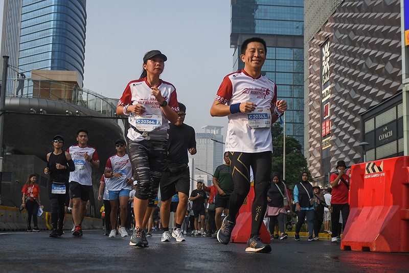 Ribuan Peserta Ikuti Jakarta Half Marathon 2023 - Bagian 2