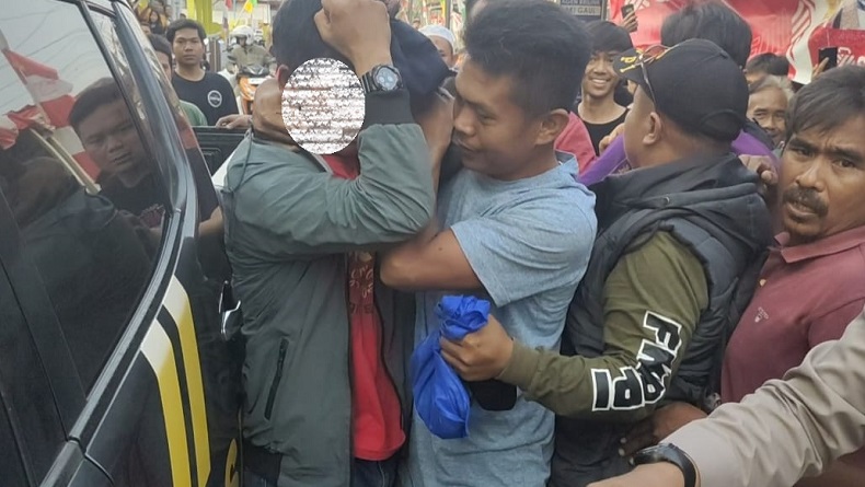 Tertangkap usai Bobol Kotak Amal Masjid di Cianjur, Pria asal Karawang Dihajar Warga