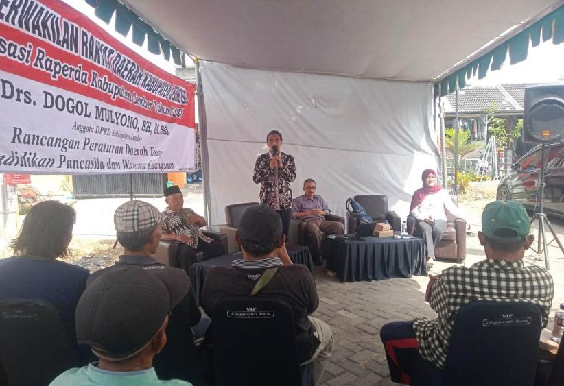 Sosialisasi Raperda di Jember, Warga Soroti Kelangkaan Pupuk Subsidi dan Mandeknya Insentif Guru Ngaji