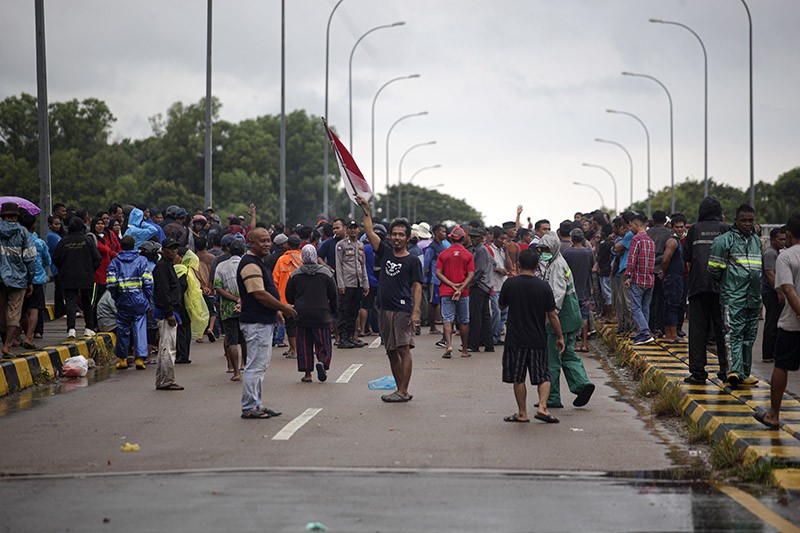 Aksi Blokir Jalan Jelang Rencana Pengembangan Kawasan Ekonomi di Batam - Bagian 2