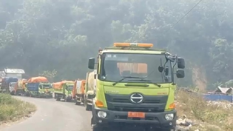title Pemkot Tetapkan Kota Bandung Darurat Sampah, Solusi Masih Terus Diupayakan Pemkot Tetapkan Kota Bandung Darurat Sampah, Solusi Masih Terus Diupayakan