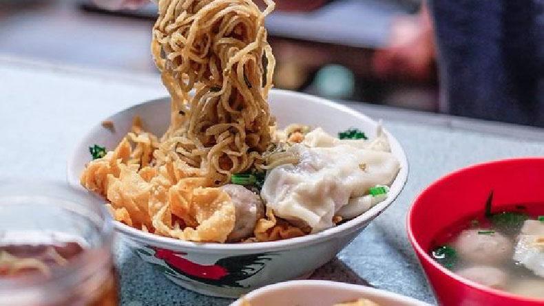 title Rekomendasi Wisata Kuliner di Bogor yang Murah dan Enak, Dijamin Bikin Nagih Rekomendasi Wisata Kuliner di Bogor yang Murah dan Enak, Dijamin Bikin Nagih