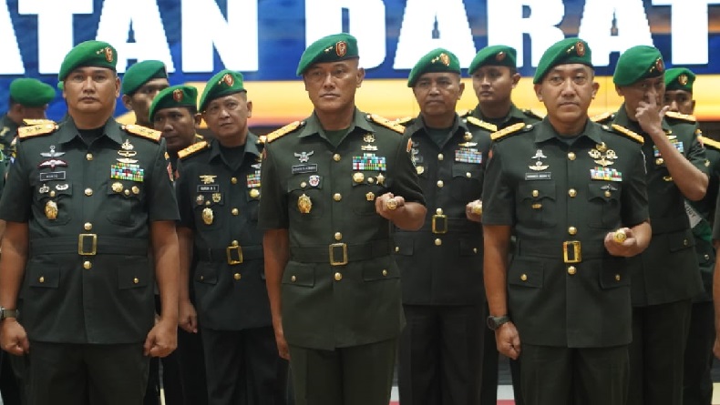 Mayjen TNI Erwin Djatniko Resmi Jabat Pangdam III Siliwangi Gantikan ...