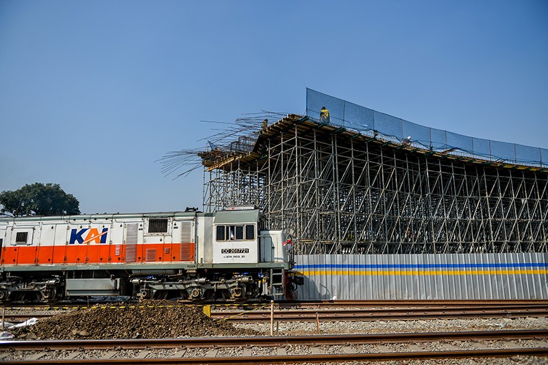 Pembangunan Proyek Jembatan Layang Ciroyom Bandung - Bagian 1