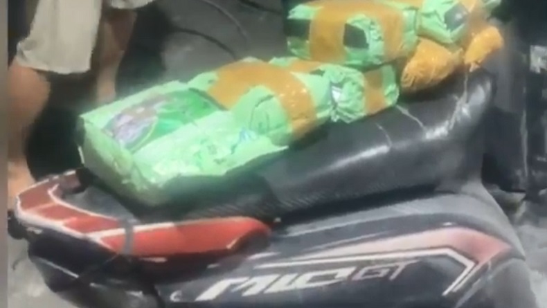 Dijanjikan Uang Rp70 Juta, 3 Kurir Narkoba Nekat Bawa 6,8 Kg Sabu Dalam Ban Serep